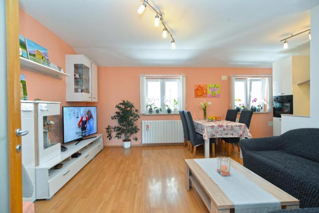 Apartment Eda Pula
